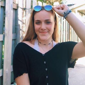 Meet your Posher, Emma